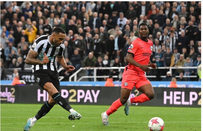 Help2Pay pitch-side boards at a Premier League match